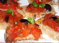 BRUSCHETTA TOMATES OLIVES baràvintapas-467.JPG